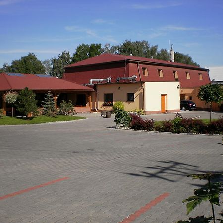 Penzion Na Netrebe Pardubice Kültér fotó